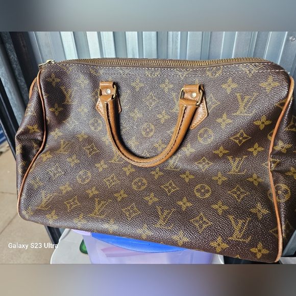 Louis Vuitton French Company Bag - Picture 10 of 16